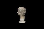 statue, image 3/7