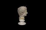 statue, image 4/7
