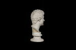 statue, image 4/7