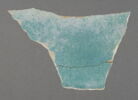 Lot de six tessons à glaçure turquoise et revers peint en rouge, image 1/2