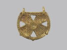 Élément de collier ou pendentif à décor cruciforme, image 1/5
