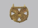 Élément de collier ou pendentif à décor cruciforme, image 2/5