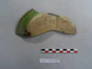 Fragment de paroi de plat ou d'assiette à décor de personnage barbu, image 2/3