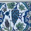 Carreau aux grappes de raisin dans un treillis de mandorles, image 2/2