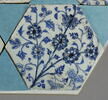 Carreau hexagonal à décor floral, image 3/4