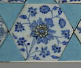 Carreau hexagonal à décor floral, image 3/5