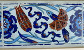 Carreau de bordure au rinceau de rosaces, quatre fleurs et nuages tchi, image 2/2