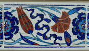 Carreau de bordure au rinceau de rosaces, quatre fleurs et nuages tchi, image 2/2