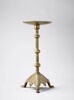 Porte-lampe tripode au nom de l'émir Salah al-Din bn Samari, émir du sultan al-Malik al-Nasir Muhammad, image 3/12