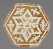 Carreau hexagonal à décor d'étoile à six branches et tchi, image 2/2
