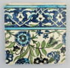 Carreau de bordure d'un panneau à composition florale, image 1/2