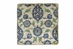 Carreau à décor de fleur épanouie et de mandorle ornée de tchi, image 2/2