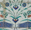 Carreau à décor de tulipes et de roses et aux tiges formant des mandorles, image 2/2