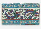 Carreau de frise aux motifs saz et quatre-fleurs entre deux bandes turquoise, image 3/3