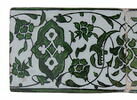 Carreau de bordure à frise de rinceaux fleuris décorés de fleurons bifides rumi et de cartouches polylobés, image 1/2