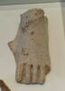 statue ; fragment, image 2/2