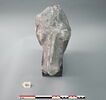 statue ; fragment, image 2/4