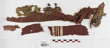 bande décorative d'habillement ; tunique  ; fragments, image 1/2