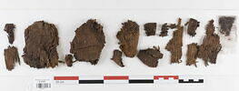 tissu ; fragments ; brut de fouilles, image 1/2