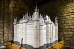 Maquette décor du château de Charles V, image 8/13