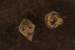 Boîte octogonale avec les portraits des époux Ghillighien dans un écrin, image 3/7